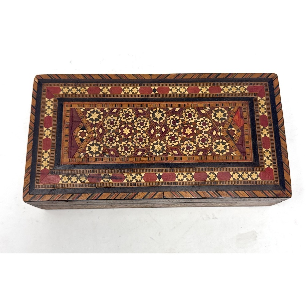 Vintage‎ Intricate Wood Inlay Hinged Trinket Box